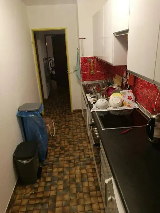 Kuscheliges Wg Zimmer Nahe S-Bahn Fuerstenfeldbruck Apartment